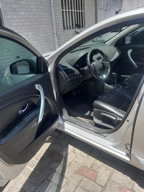 Renault Fluence Sed. Dynamique 2.0 16V Flex Aut. 2014 - Imagem 4