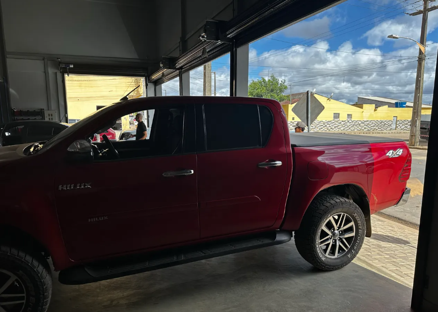 Toyota Hilux CD SRV 4X4 2.8 TDI Diesel Aut. 2016 - Imagem 2