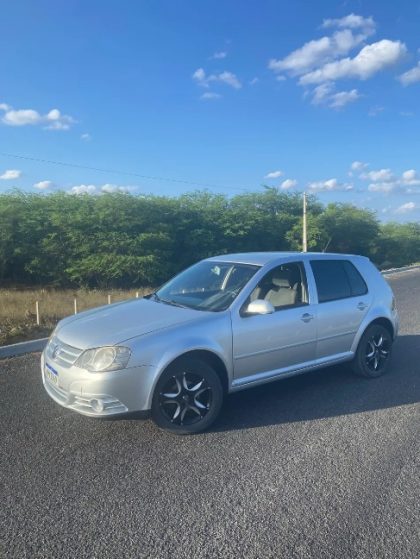 Volkswagen Golf 1.6 MI Total Flex 8V 4P 2010